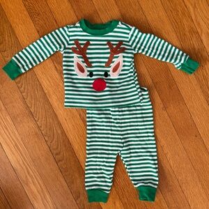 🟡 6 for $30 Holiday Pajama Set size 0-3 months